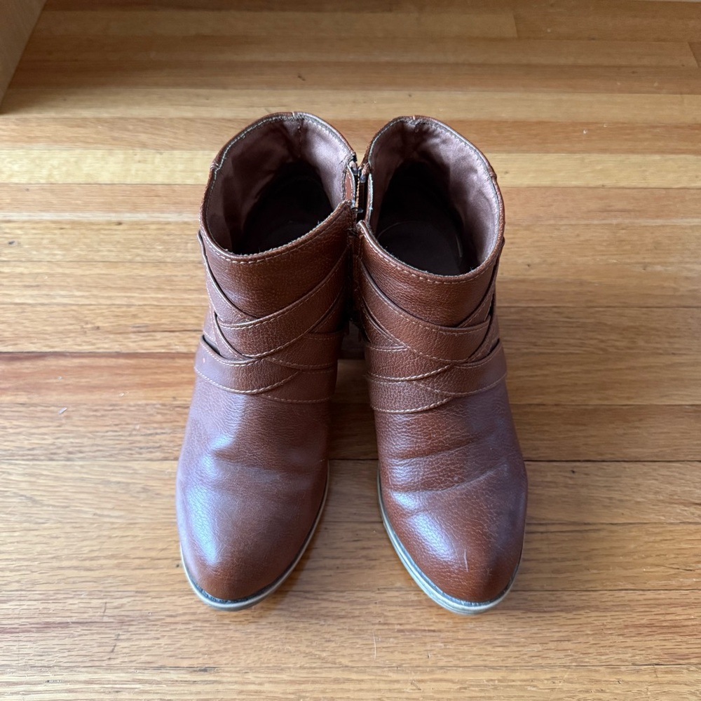 American Eagle Brown Women's Ankle Boots